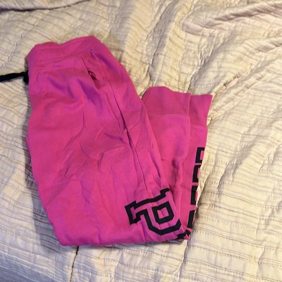 Pink - Picture 2 of 3